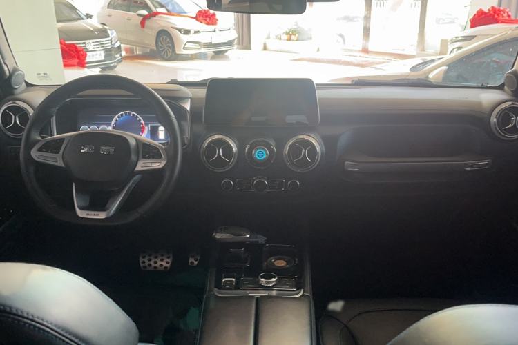 Used BAIC Off-Road BJ40 2020 2.0T Automatic Four-Wheel Drive Urban Hunter Edition Chivalrous Type Interior 2