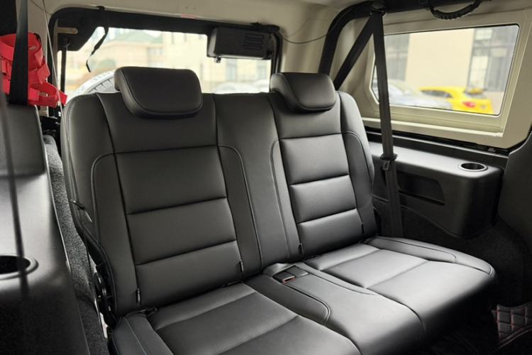 Used BAIC Off-Road BJ40 2020 2.0T Automatic Four-Wheel Drive Tribute Edition 2020 Xieke Version Interior 2