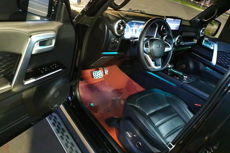 Used BAIC Off-Road BJ40 2020 2.0T Automatic Two-Wheel Drive Urban Hunter Edition Chivalrous Type Interior 3