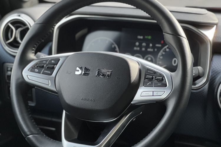 Used BAIC Off-Road BJ40 2020 2.0T Automatic Four-Wheel Drive Urban Hunter Edition Chivalrous Type Interior 3