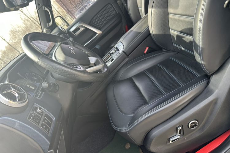 Used BAIC Off-Road BJ40 2020 2.0T Automatic Four-Wheel Drive Urban Hunter Edition Prestige Version Interior 4
