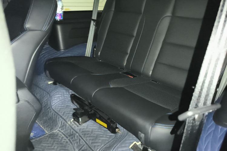 Used BAIC Off-Road BJ40 2020 2.0T Automatic Four-Wheel Drive Tribute Edition 2020 Xieke Version Interior 4