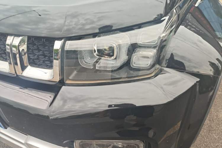 Used BAIC Off-Road BJ40 2020 2.0T Automatic Four-Wheel Drive Tribute Edition 2020 Xieke Version Left Front Headlight
