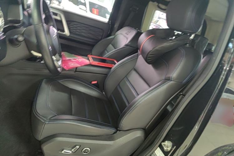 Used BAIC Off-Road BJ40 2020 2.0T Automatic Four-Wheel Drive Tribute Edition 2020 Xieke Version Left Front Seat