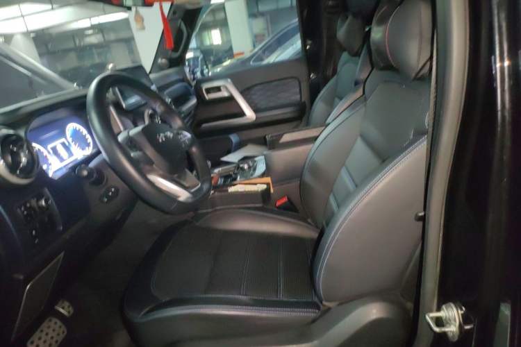 Used BAIC Off-Road BJ40 2020 2.0T Automatic Four-Wheel Drive Urban Hunter Edition Chivalrous Type Left Front Seat
