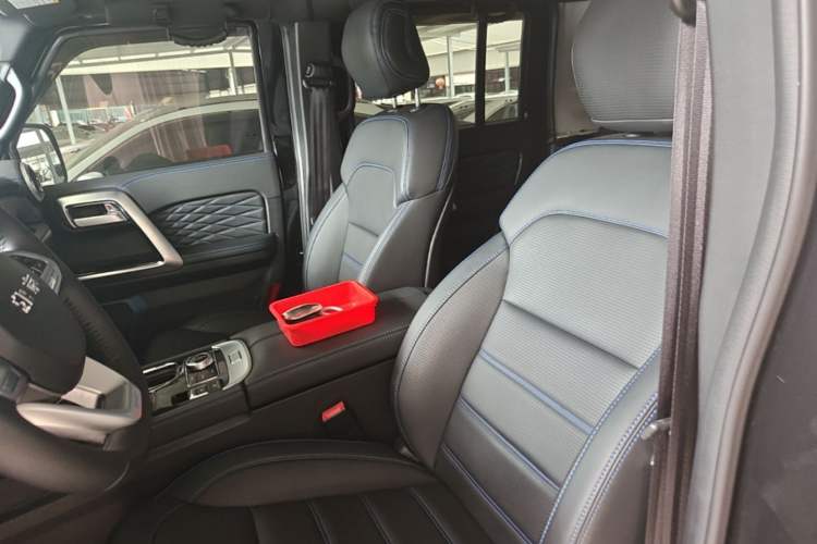 Used BAIC Off-Road BJ40 2020 2.0T Automatic Four-Wheel Drive Urban Hunter Edition Chivalrous Type Left Front Seat
