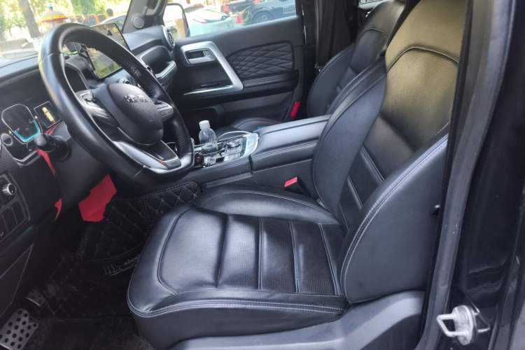 Used BAIC Off-Road BJ40 2020 2.0T Automatic Four-Wheel Drive Urban Hunter Edition Chivalrous Type Left Front Seat