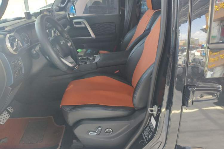 Used BAIC Off-Road BJ40 2020 2.0T Automatic Four-Wheel Drive Urban Hunter Edition Chivalrous Type Left Front Seat