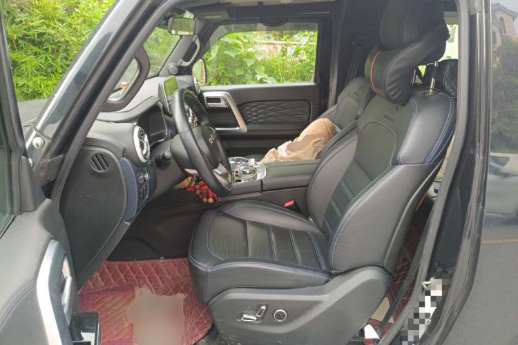 Used BAIC Off-Road BJ40 2020 2.0T Automatic Four-Wheel Drive Tribute Edition 2020 Xieke Version Left Front Seat