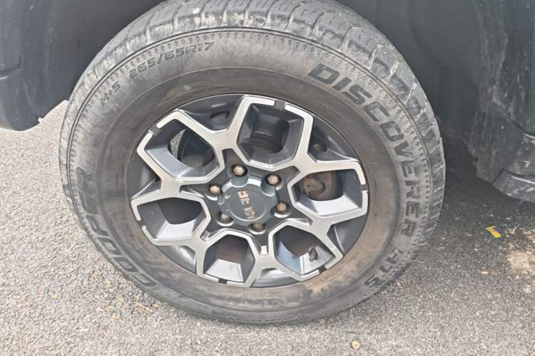 Used BAIC Off-Road BJ40 2020 2.0T Automatic Four-Wheel Drive Tribute Edition 2020 Xieke Version Left Front Wheel Hub