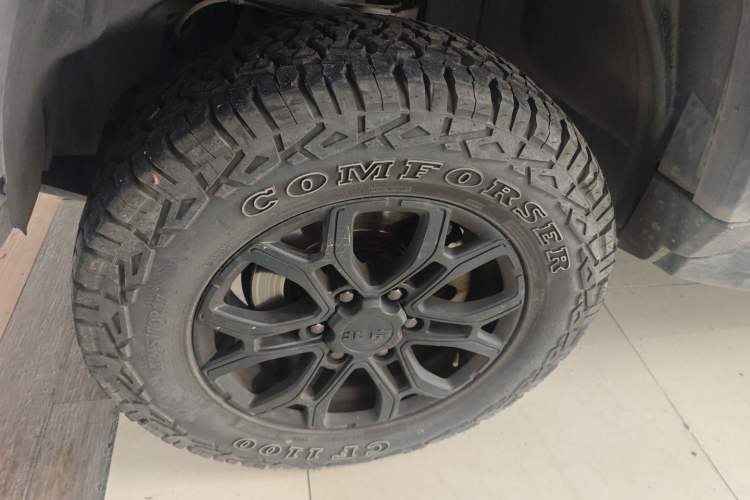 Used BAIC Off-Road BJ40 2020 2.0T Automatic Two-Wheel Drive Urban Hunter Edition Pioneer Version Left Front Wheel Hub
