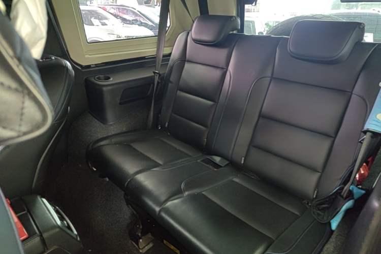 Used BAIC Off-Road BJ40 2020 2.0T Automatic Four-Wheel Drive Tribute Edition 2020 Xieke Version Left Rear Seat