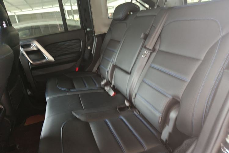 Used BAIC Off-Road BJ40 2020 2.0T Automatic Four-Wheel Drive Urban Hunter Edition Chivalrous Type Left Rear Seat