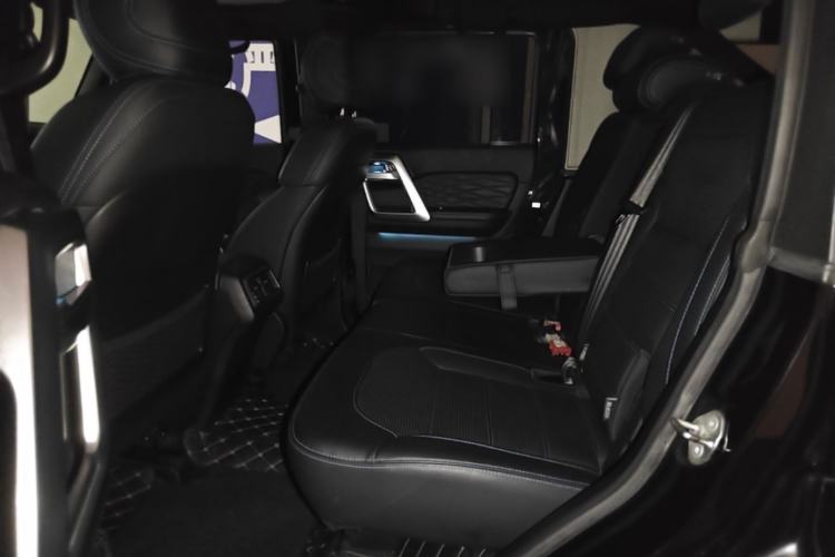Used BAIC Off-Road BJ40 2020 2.0T Automatic Four-Wheel Drive Urban Hunter Edition Chivalrous Type Left Rear Seat