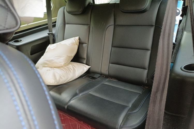 Used BAIC Off-Road BJ40 2020 2.0T Automatic Four-Wheel Drive Tribute Edition 2020 Xieke Version Left Rear Seat