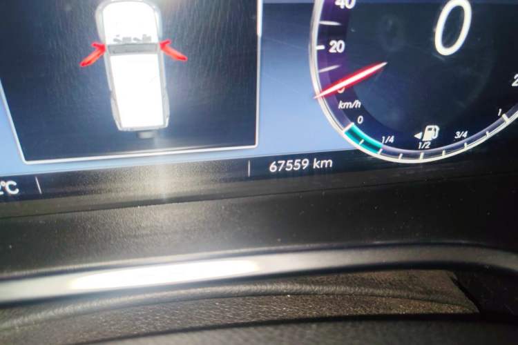 Used BAIC Off-Road BJ40 2020 2.0T Automatic Four-Wheel Drive Urban Hunter Edition Chivalrous Type Odometer Close Up