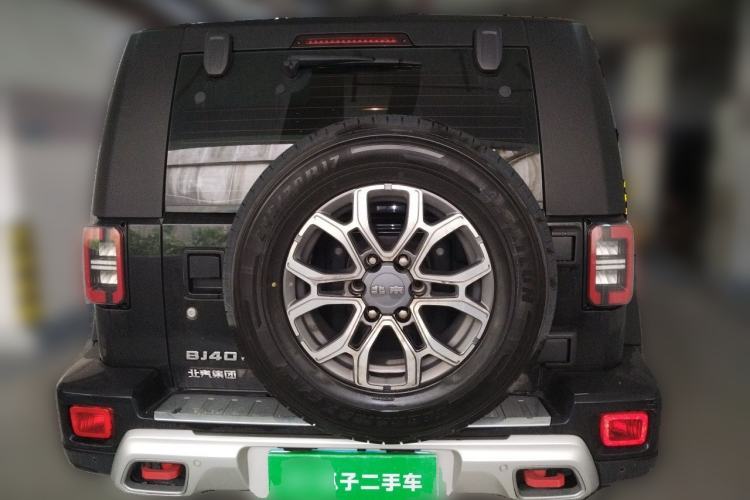 Used BAIC Off-Road BJ40 2020 2.0T Automatic Two-Wheel Drive Urban Hunter Edition Chivalrous Type Rear