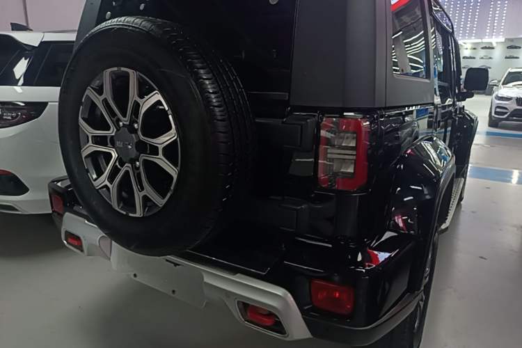 Used BAIC Off-Road BJ40 2020 2.0T Automatic Four-Wheel Drive Urban Hunter Edition Chivalrous Type Rear Right 45 Deg