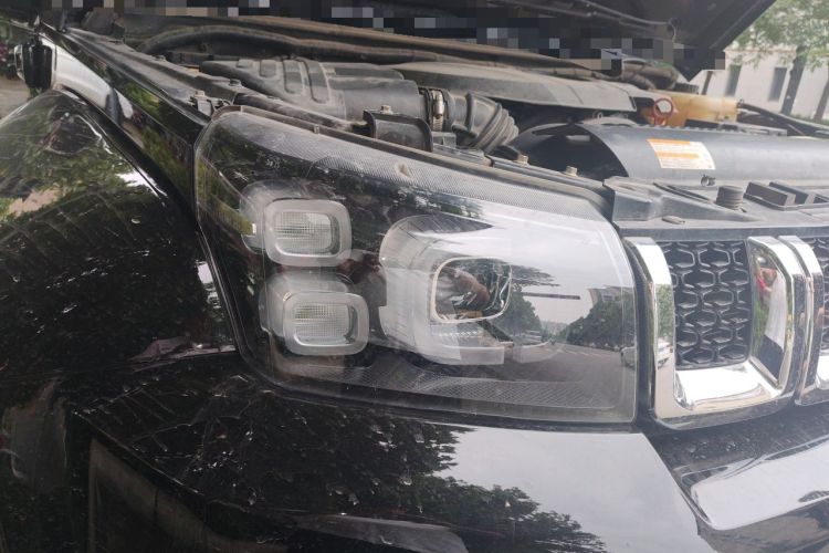 Used BAIC Off-Road BJ40 2020 2.0T Automatic Four-Wheel Drive Urban Hunter Edition Chivalrous Type Right Front Headlight