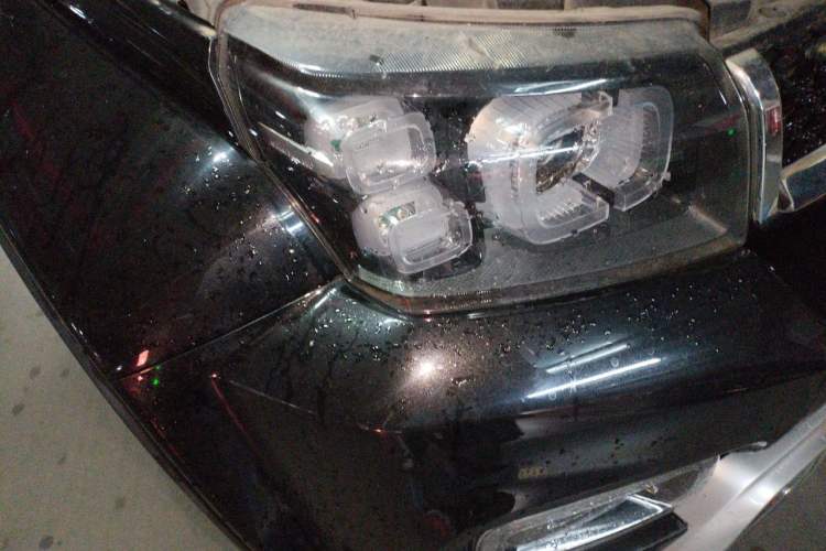 Used BAIC Off-Road BJ40 2020 2.0T Automatic Four-Wheel Drive Urban Hunter Edition Chivalrous Type Right Front Headlight