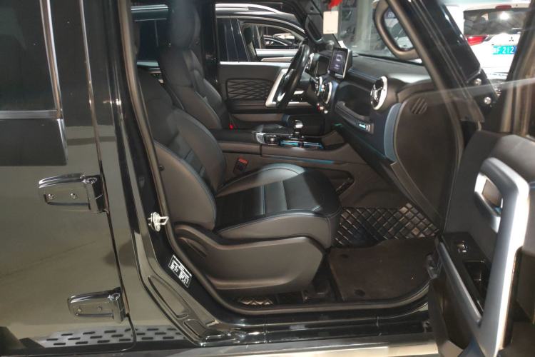Used BAIC Off-Road BJ40 2020 2.0T Automatic Four-Wheel Drive Urban Hunter Edition Chivalrous Type Right Front Seat