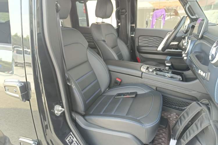 Used BAIC Off-Road BJ40 2020 2.0T Automatic Four-Wheel Drive Urban Hunter Edition Chivalrous Type Right Front Seat