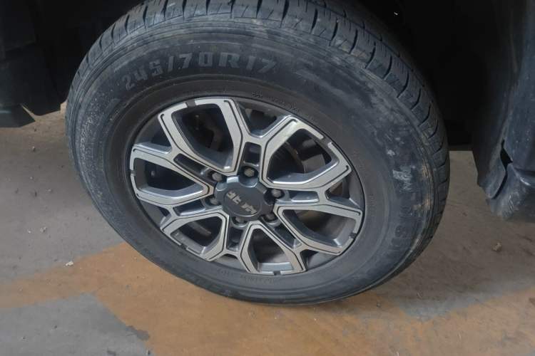 Used BAIC Off-Road BJ40 2020 2.0T Automatic Four-Wheel Drive Urban Hunter Edition Prestige Version Right Front Wheel Hub