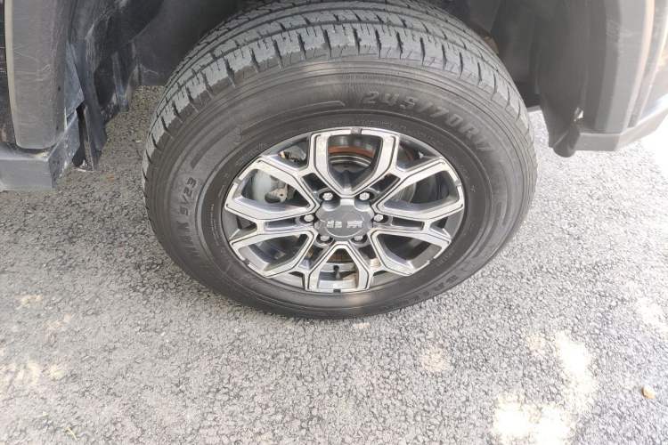Used BAIC Off-Road BJ40 2020 2.0T Automatic Four-Wheel Drive Urban Hunter Edition Chivalrous Type Right Front Wheel Hub