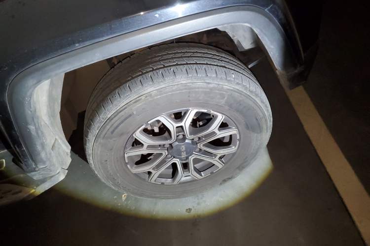 Used BAIC Off-Road BJ40 2020 2.0T Automatic Four-Wheel Drive Urban Hunter Edition Chivalrous Type Right Front Wheel Hub