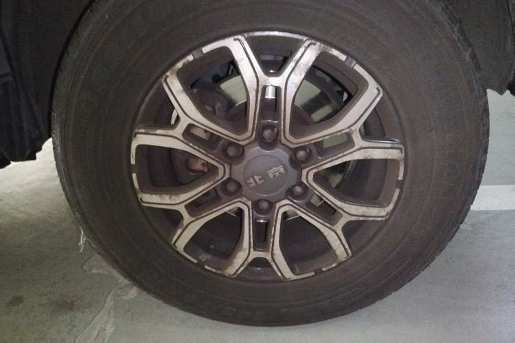 Used BAIC Off-Road BJ40 2020 2.0T Automatic Two-Wheel Drive Urban Hunter Edition Chivalrous Type Right Front Wheel Hub