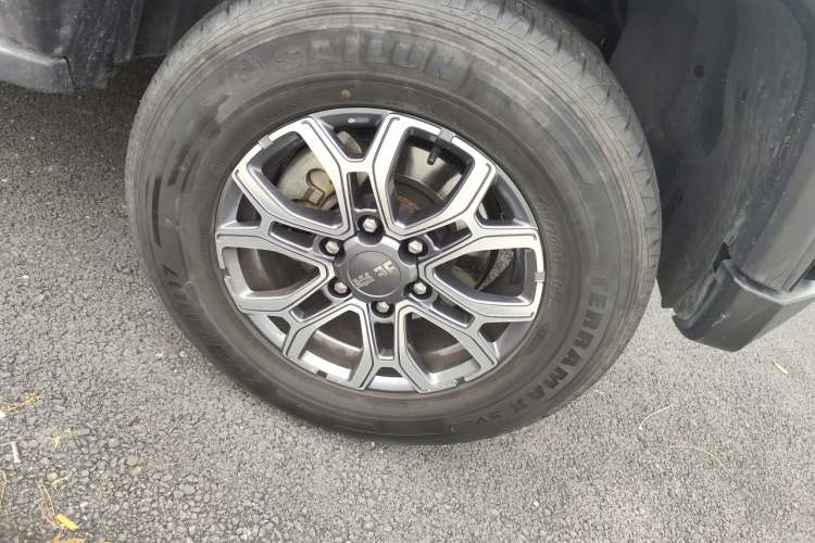 Used BAIC Off-Road BJ40 2020 2.0T Automatic Four-Wheel Drive Urban Hunter Edition Prestige Version Right Front Wheel Hub
