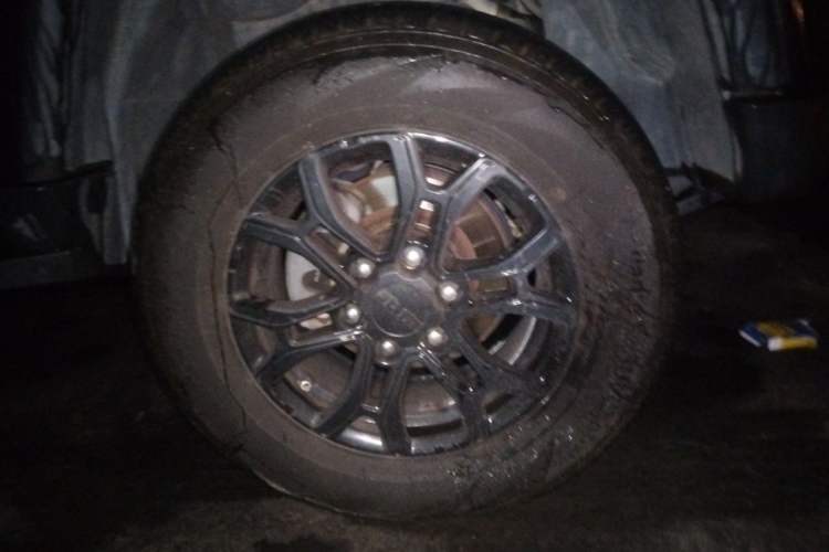 Used BAIC Off-Road BJ40 2020 2.0T Automatic Two-Wheel Drive Urban Hunter Edition Pioneer Version Right Front Wheel Hub