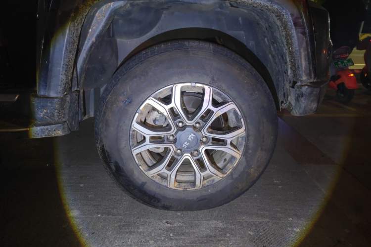 Used BAIC Off-Road BJ40 2020 2.0T Automatic Four-Wheel Drive Urban Hunter Edition Chivalrous Type Right Front Wheel Hub