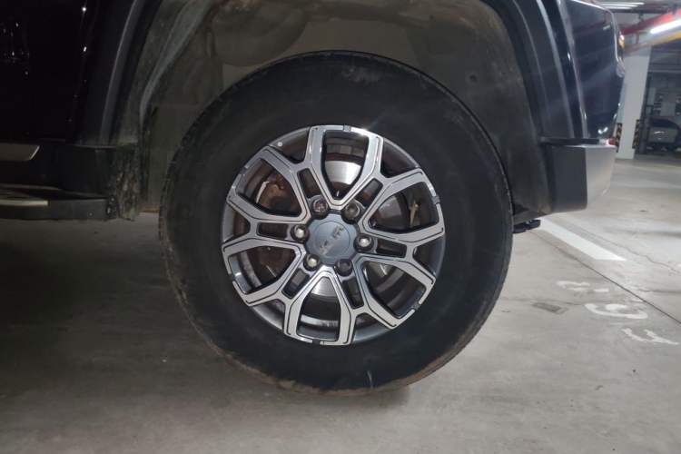 Used BAIC Off-Road BJ40 2020 2.0T Automatic Four-Wheel Drive Urban Hunter Edition Chivalrous Type Right Front Wheel Hub