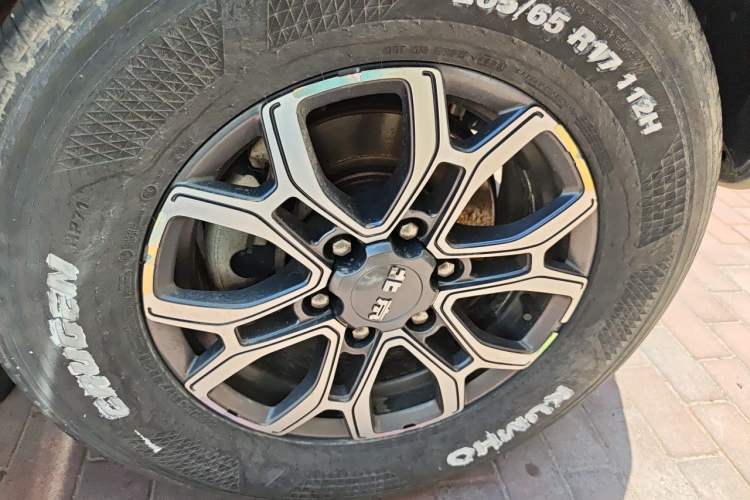 Used BAIC Off-Road BJ40 2020 2.0T Automatic Four-Wheel Drive Urban Hunter Edition Chivalrous Type Right Front Wheel Hub