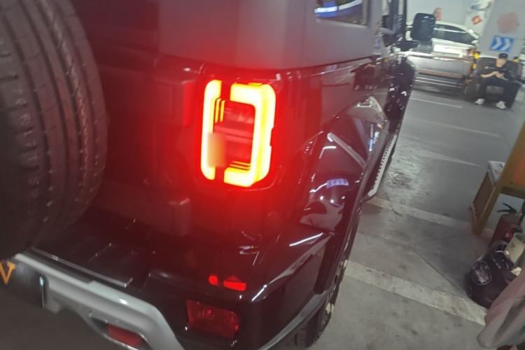 Used BAIC Off-Road BJ40 2020 2.0T Automatic Four-Wheel Drive Urban Hunter Edition Chivalrous Type Right Rear Taillight