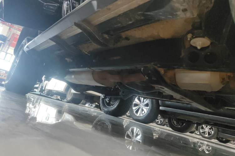 Used BAIC Off-Road BJ40 2020 2.0T Automatic Four-Wheel Drive Urban Hunter Edition Chivalrous Type Right Side Sill