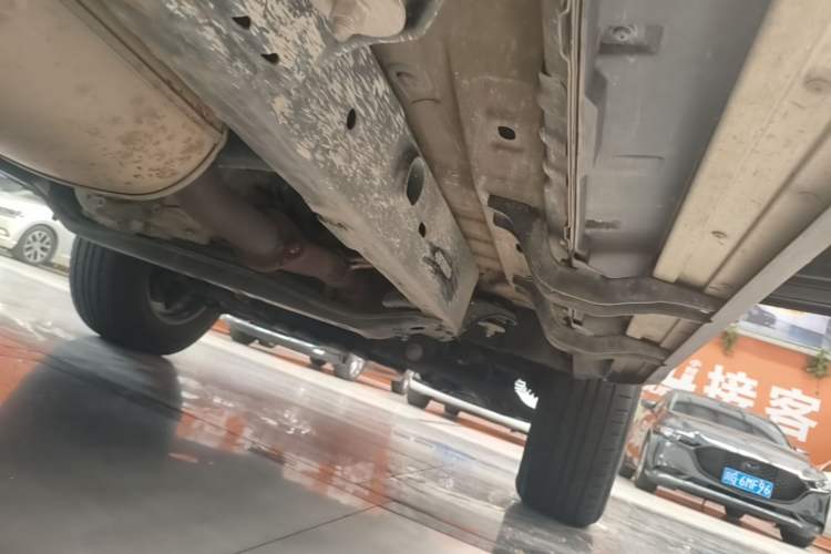 Used BAIC Off-Road BJ40 2020 2.0T Automatic Four-Wheel Drive Urban Hunter Edition Prestige Version Right Side Sill