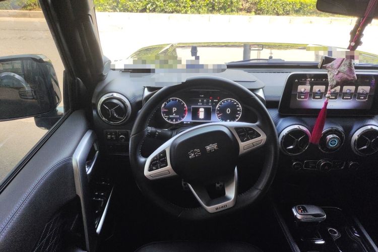 Used BAIC Off-Road BJ40 2020 2.0T Automatic Four-Wheel Drive Urban Hunter Edition Chivalrous Type Steering Wheel