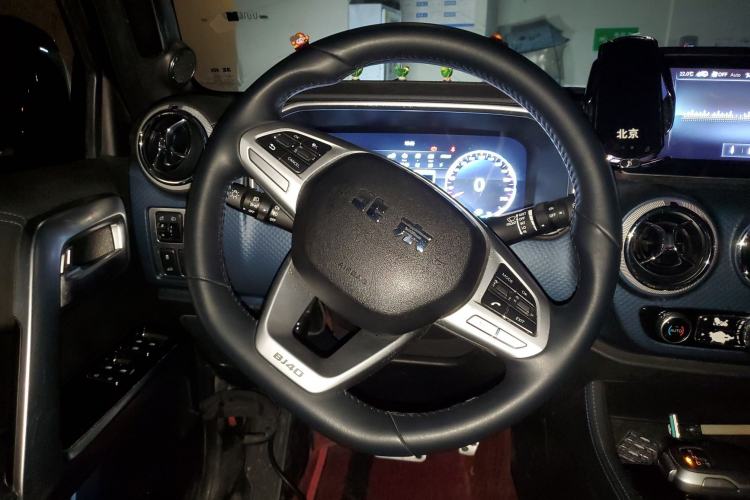 Used BAIC Off-Road BJ40 2020 2.0T Automatic Four-Wheel Drive Urban Hunter Edition Chivalrous Type Steering Wheel