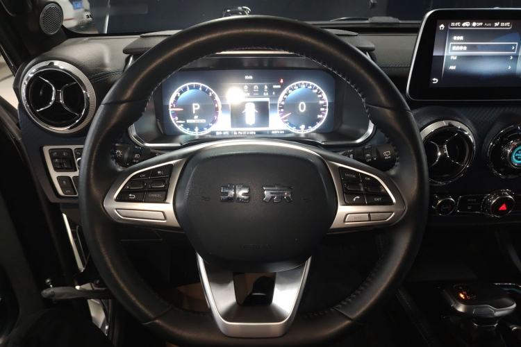 Used BAIC Off-Road BJ40 2020 2.0T Automatic Four-Wheel Drive Urban Hunter Edition Chivalrous Type Steering Wheel
