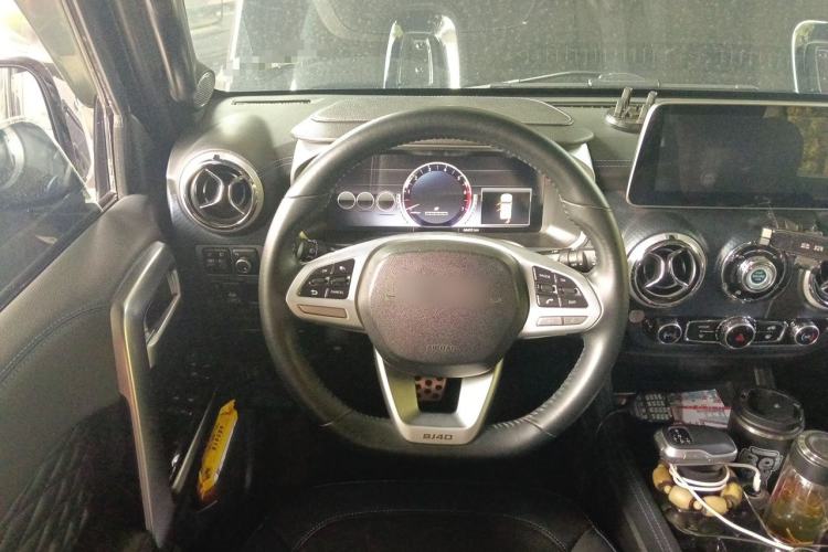 Used BAIC Off-Road BJ40 2020 2.0T Automatic Four-Wheel Drive Urban Hunter Edition Chivalrous Type Steering Wheel