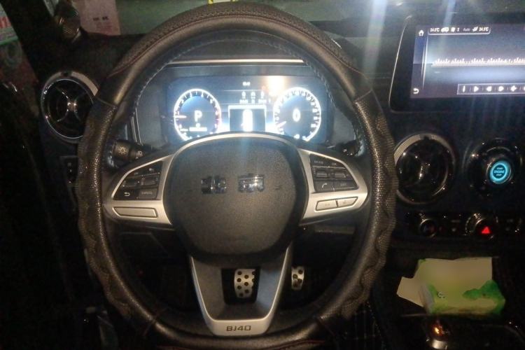 Used BAIC Off-Road BJ40 2020 2.0T Automatic Four-Wheel Drive Urban Hunter Edition Chivalrous Type Steering Wheel