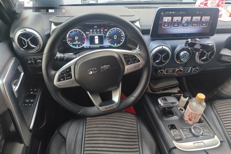 Used BAIC Off-Road BJ40 2020 2.0T Automatic Four-Wheel Drive Urban Hunter Edition Chivalrous Type Steering Wheel