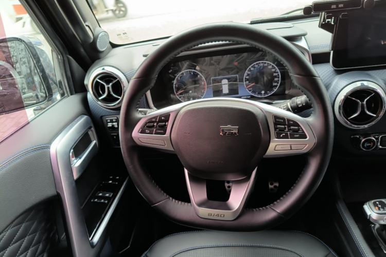 Used BAIC Off-Road BJ40 2020 2.0T Automatic Four-Wheel Drive Urban Hunter Edition Chivalrous Type Steering Wheel