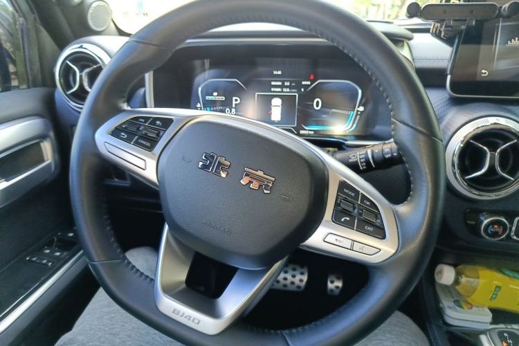 Used BAIC Off-Road BJ40 2020 2.0T Automatic Four-Wheel Drive Urban Hunter Edition Chivalrous Type Steering Wheel