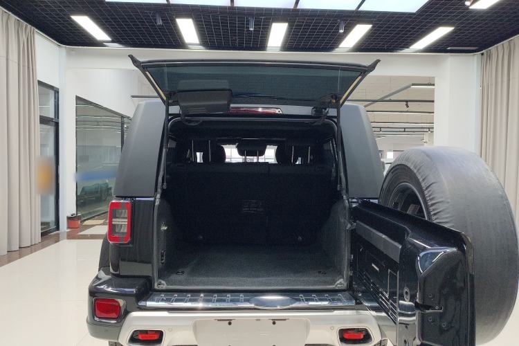 Used BAIC Off-Road BJ40 2020 2.0T Automatic Four-Wheel Drive Urban Hunter Edition Chivalrous Type Trunk