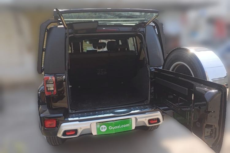 Used BAIC Off-Road BJ40 2020 2.0T Automatic Four-Wheel Drive Urban Hunter Edition Chivalrous Type Trunk
