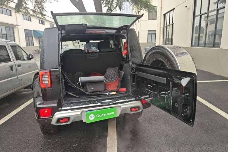 Used BAIC Off-Road BJ40 2020 2.0T Automatic Four-Wheel Drive Tribute Edition 2020 Xieke Version Trunk