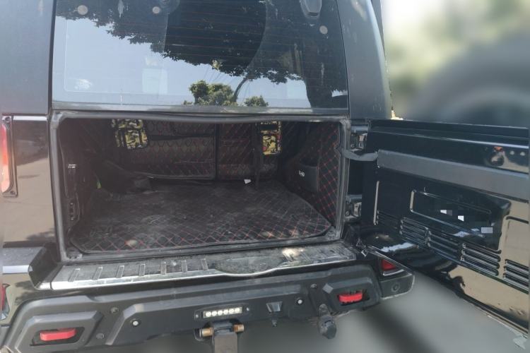 Used BAIC Off-Road BJ40 2020 2.0T Automatic Four-Wheel Drive Urban Hunter Edition Chivalrous Type Trunk